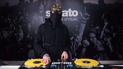 Artist – UZ