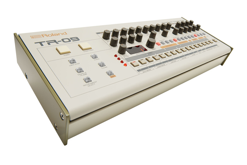 Roland TR-09 - Serato DJ Hardware