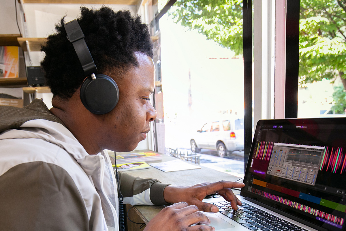 Make beats on the fly